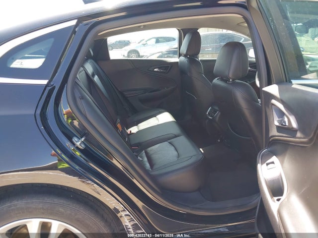 1G1ZE5ST2HF216852 Chevrolet MALIBU 1LT