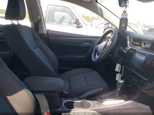 2T1BURHE9JC116435 Toyota COROLLA LE