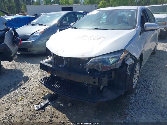 2T1BURHE9JC116435 Toyota COROLLA LE