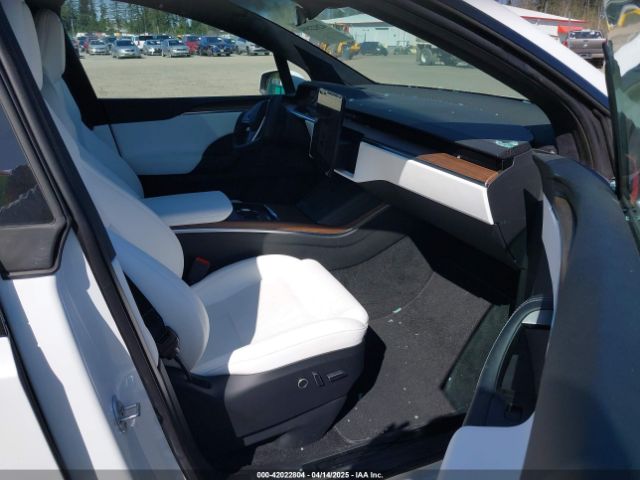 2023 TESLA MODEL X 7SAXCDE5XPF377337 Photo 4