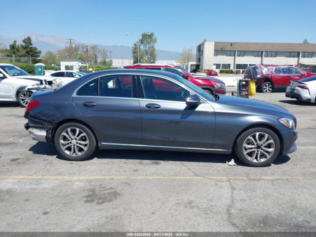 55SWF4JB0FU056044 Mercedes-Benz C 300 Luxury/sport