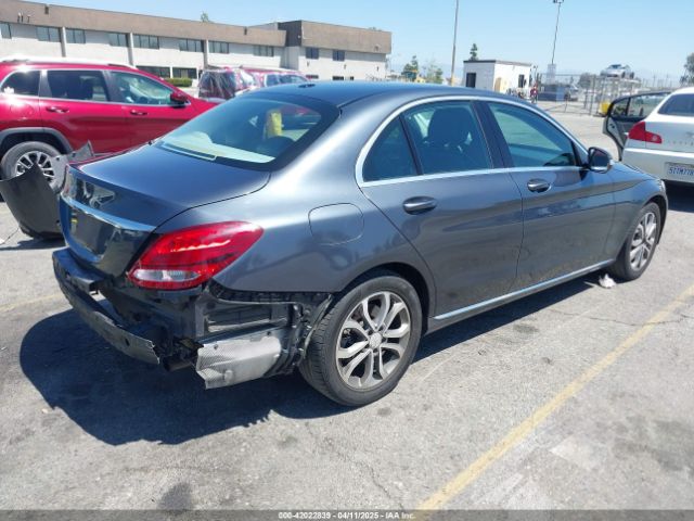 55SWF4JB0FU056044 Mercedes-Benz C 300 Luxury/sport