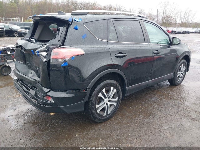 2T3ZFREV4GW267694 Toyota RAV4 LE