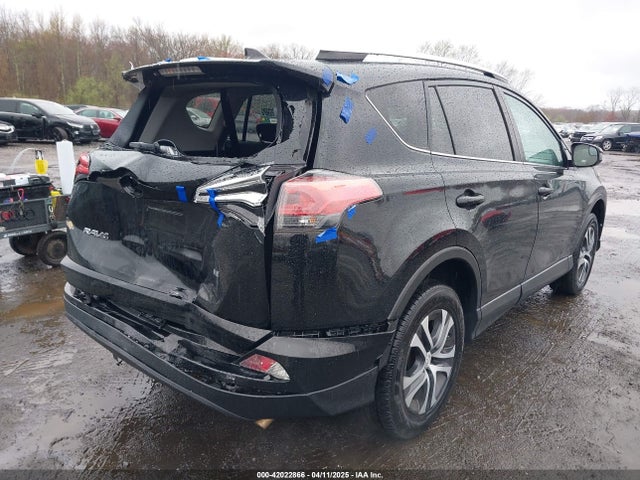2T3ZFREV4GW267694 Toyota RAV4 LE