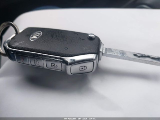 3KPF24AD3ME399013 KIA Forte Lxs