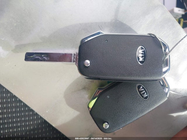 3KPF24AD5LE157001 KIA Forte Lxs