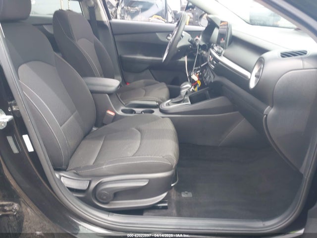 3KPF24AD5LE157001 KIA Forte Lxs