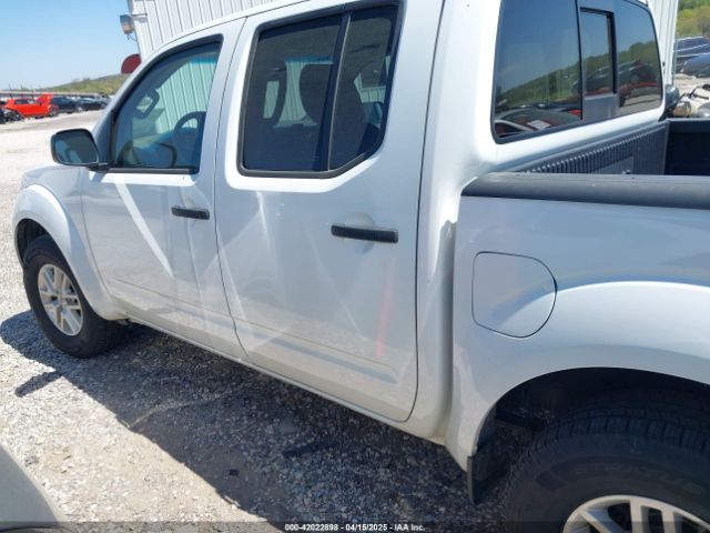 1N6AD0ER9HN707464 Nissan Frontier Desert Runner/s/sl/sv