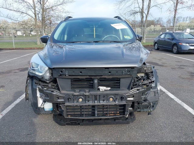 1FMCU9GD8HUC05998 Ford ESCAPE SE