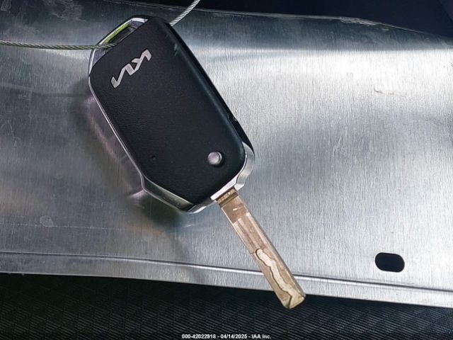KNDJ23AU0P7861374 KIA SOUL LX