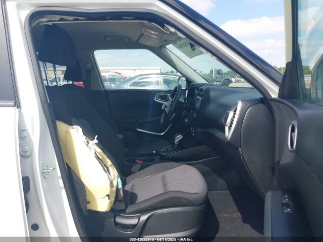 KNDJ23AU0P7861374 KIA SOUL LX