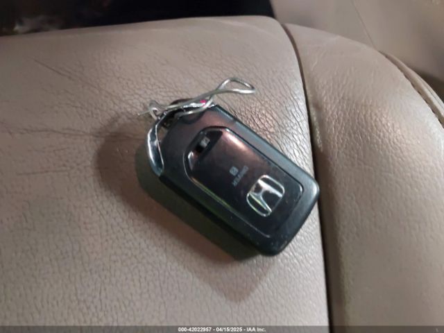 5FNYF6H98GB035226 Honda Pilot Touring