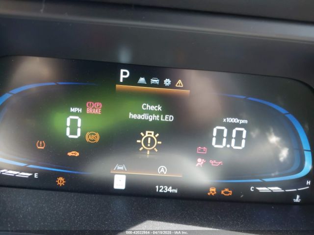 KMHLL4DG8SU938824 Hyundai ELANTRA SE