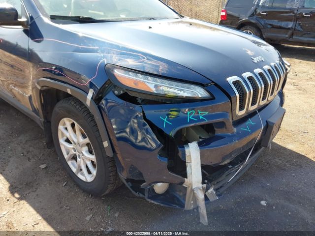 1C4PJMCB8JD523387 Jeep Cherokee Latitude 4x4