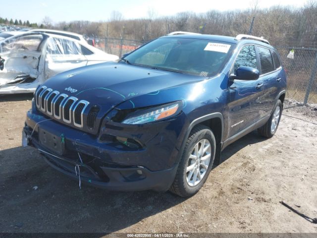 1C4PJMCB8JD523387 Jeep Cherokee Latitude 4x4