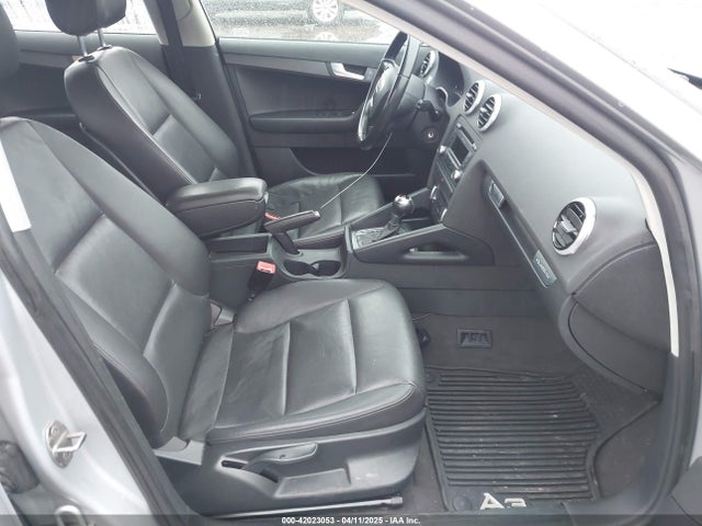 2012 AUDI A3 WAUBJAFM3CA136964 Photo 4