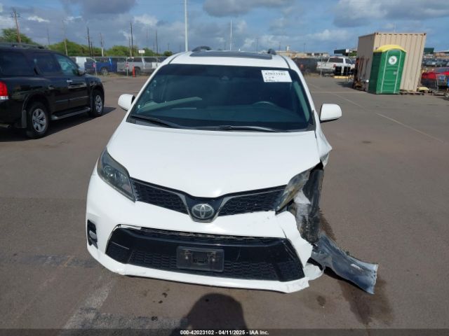 5TDXZ3DCXKS993095 Toyota Sienna Se Premium 8 Passenger
