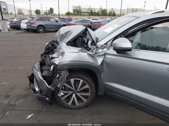 3VVSX7B24RM068292 Volkswagen TAOS SE