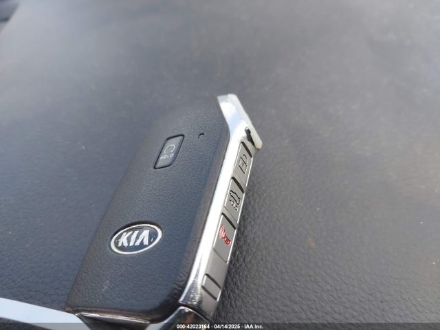 5XXG14J28MG060020 KIA K5 LXS