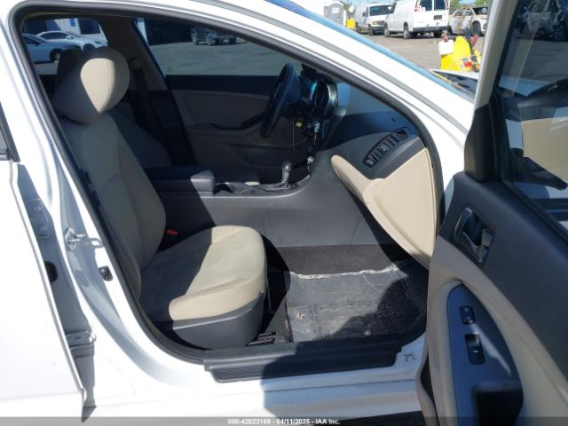 5XXGM4A70EG307809 KIA Optima Lx