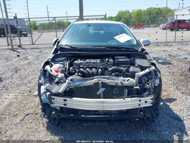 5YFEPMAE8NP329299 Toyota COROLLA LE