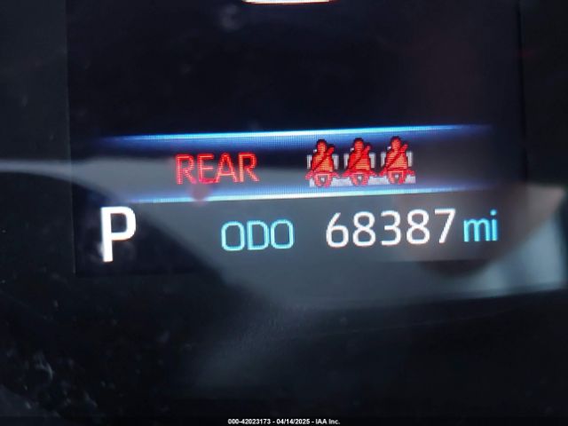 5YFEPMAE8NP329299 Toyota COROLLA LE