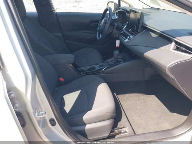 5YFEPMAE8NP329299 Toyota COROLLA LE