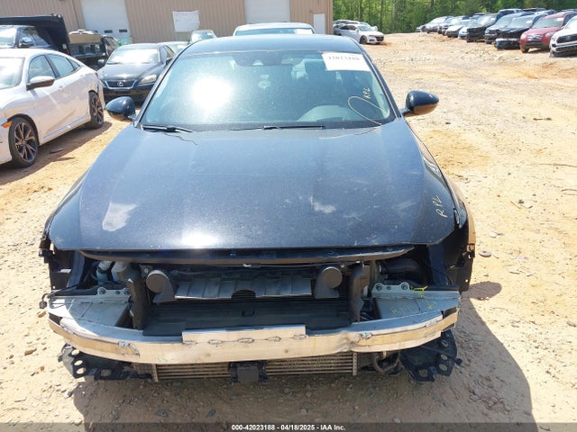 1HGCV1F91JA157964 Honda Accord Touring