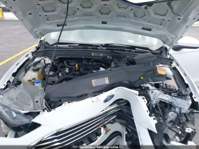 3FA6P0HD5KR280844 Ford FUSION SE