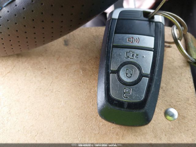 3FA6P0HD5KR280844 Ford FUSION SE