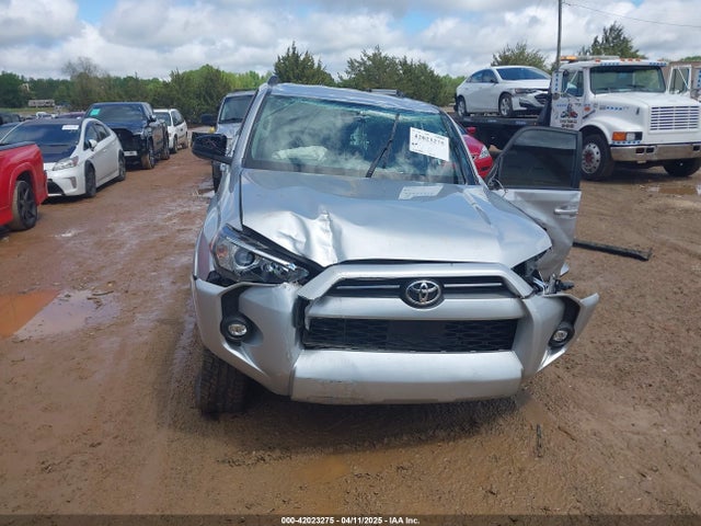JTEMU5JR6M5885762 Toyota 4RUNNER SR5