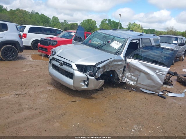 JTEMU5JR6M5885762 Toyota 4RUNNER SR5