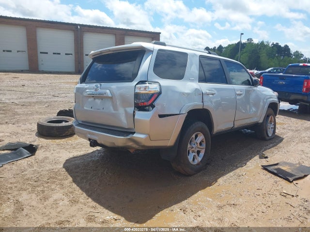 JTEMU5JR6M5885762 Toyota 4RUNNER SR5