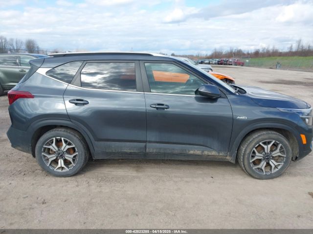 KNDERCAA2M7137118 KIA SELTOS EX