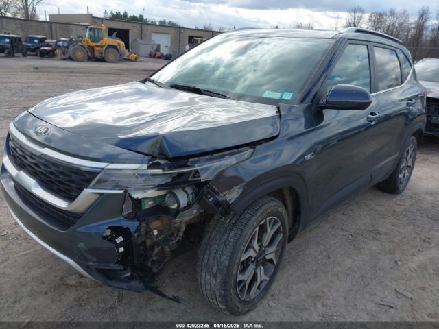 KNDERCAA2M7137118 KIA SELTOS EX
