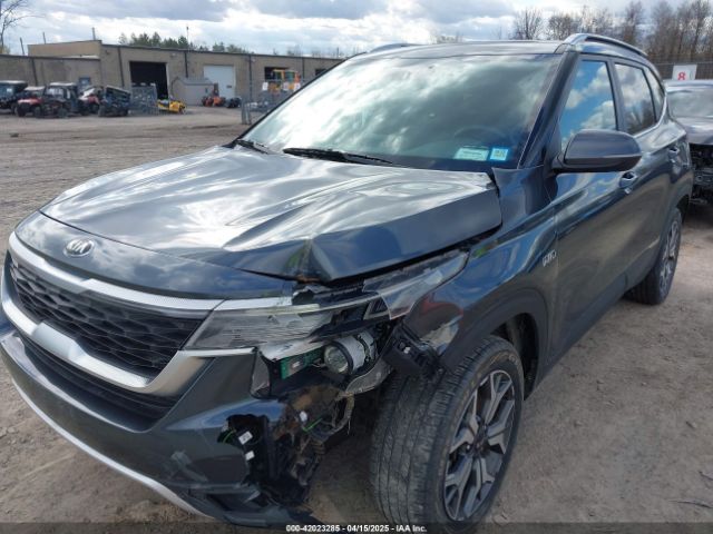 KNDERCAA2M7137118 KIA SELTOS EX