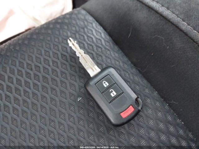 JA4AZ2A39HZ064313 Mitsubishi Outlander Es
