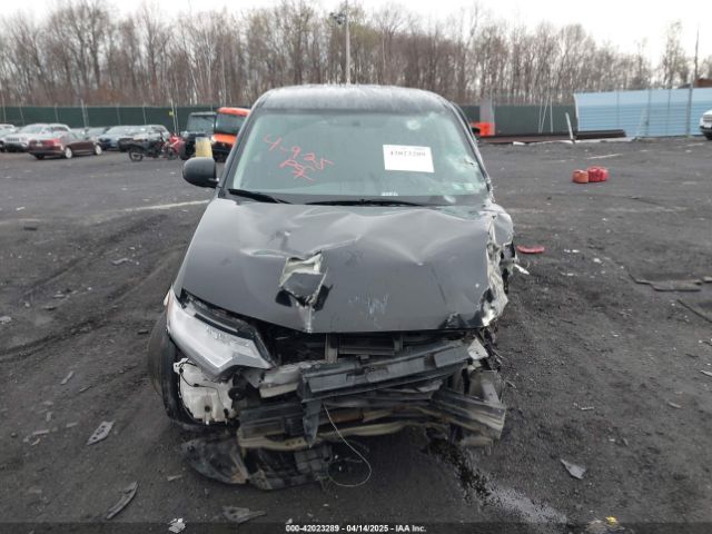 JA4AZ2A39HZ064313 Mitsubishi Outlander Es