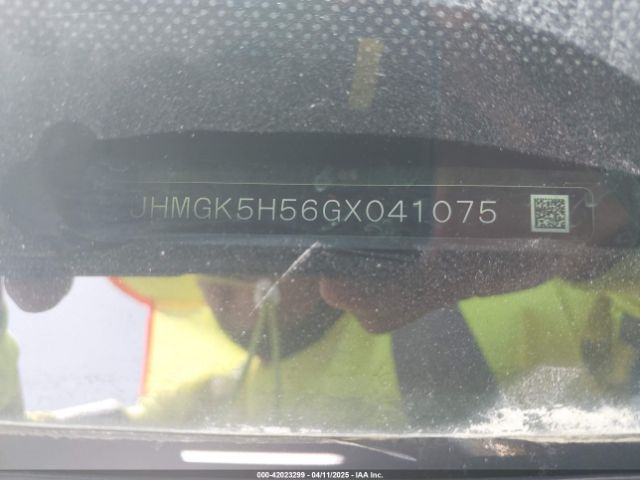 JHMGK5H56GX041075 Honda FIT LX