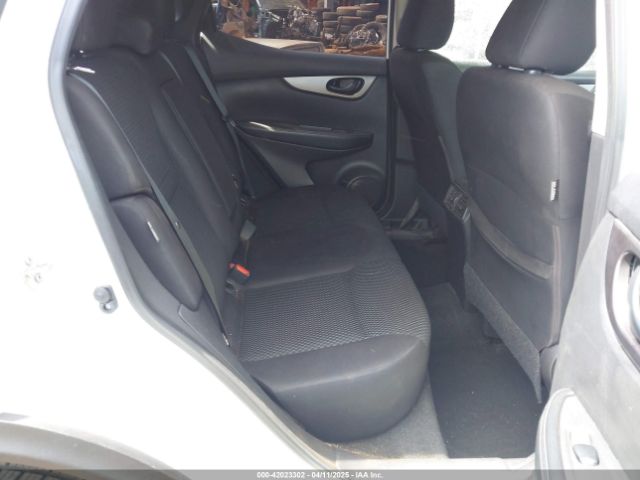 JN1BJ1AVXMW308675 Nissan Rogue Sport S Fwd Xtronic Cvt