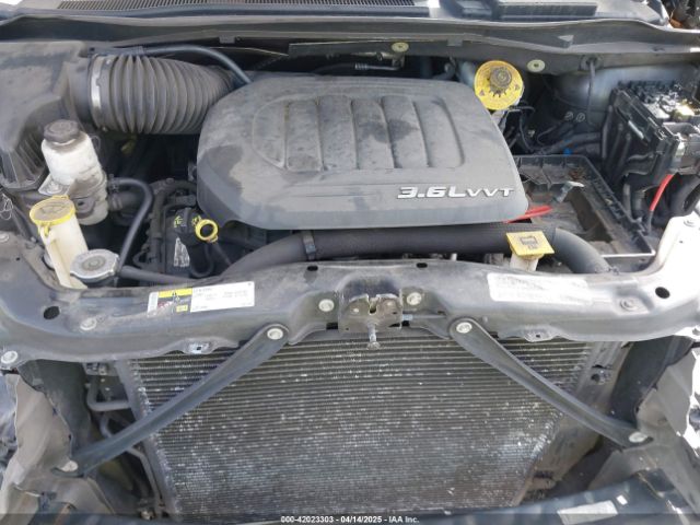 2C4RDGCG1JR325423 Dodge Grand Caravan Sxt