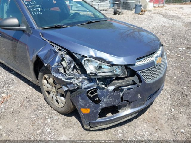 1G1PA5SH0E7299802 Chevrolet Cruze Ls Auto