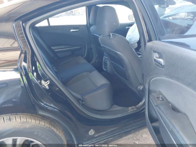 2C3CDXBGXFH777721 Dodge Charger Se