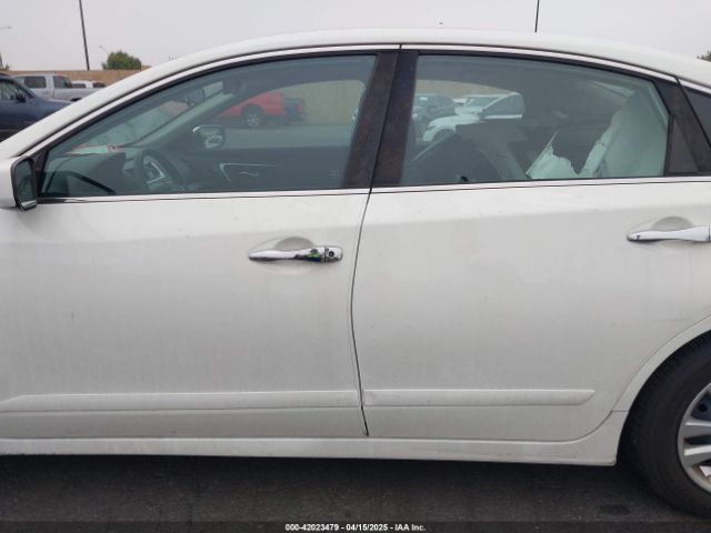 1N4AL3AP3HC271093 Nissan Altima 2.5 S