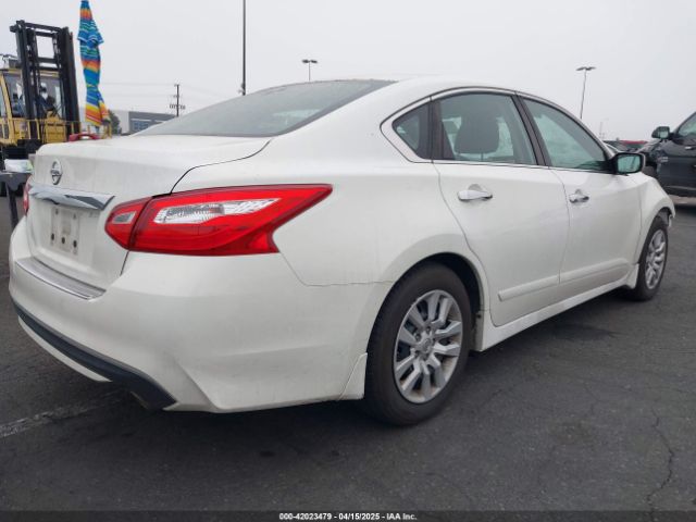 1N4AL3AP3HC271093 Nissan Altima 2.5 S