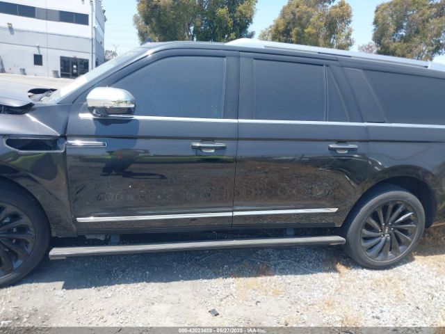5LMJJ3TTXMEL02695 Lincoln Navigator Black Label L