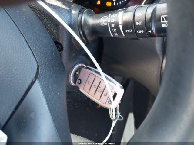 KNDJP3A52J7538171 KIA SOUL +