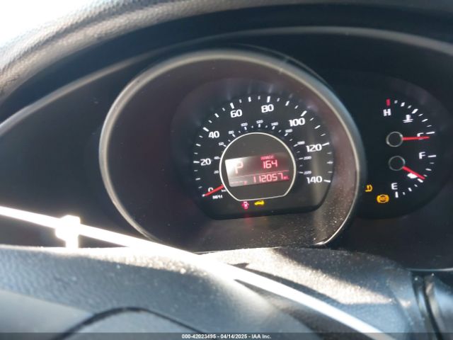 KNDJP3A52J7538171 KIA SOUL +