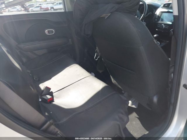 KNDJP3A52J7538171 KIA SOUL +