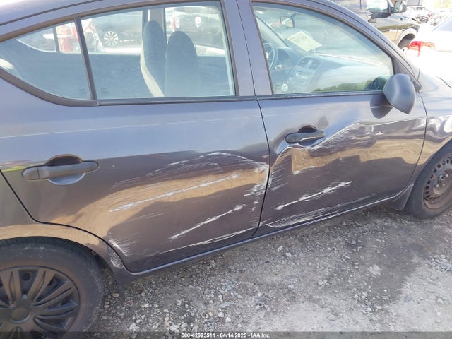 3N1CN7AP4FL804691 Nissan Versa 1.6 S+